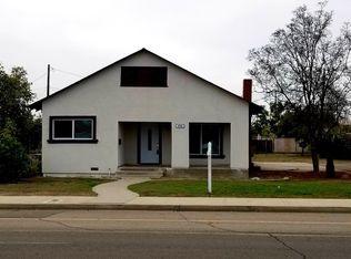 1022 5th St, Sanger, CA 93657