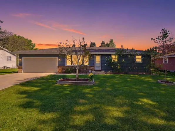 805 Miller Drive, Oregon, WI 53575