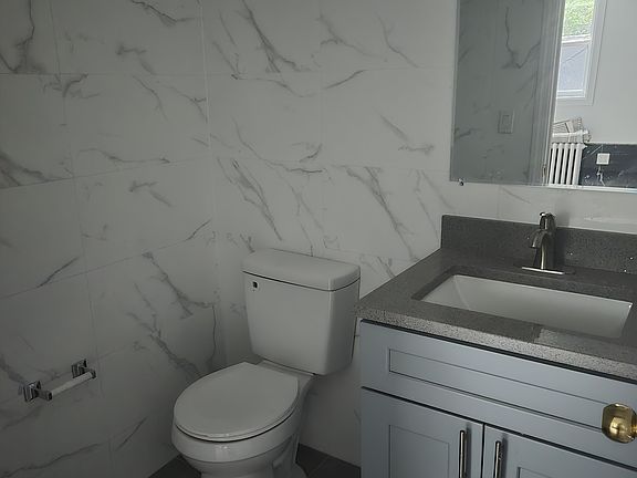 4th image of 17 McGuinness Blvd #1