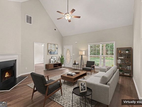3rd image of 1279 Coan Dr