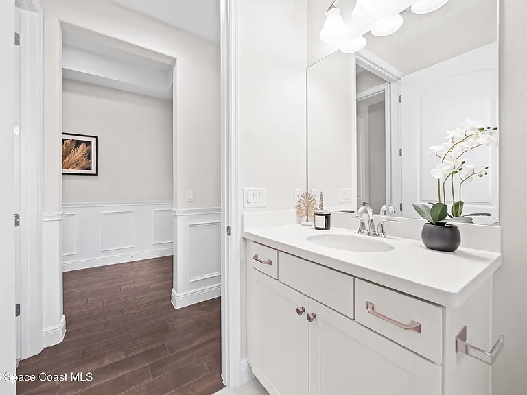 2258 Pangea Cir — Photo 24