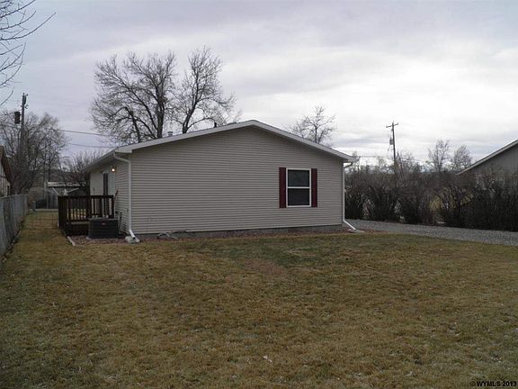 4th image of 223 E Arapahoe St