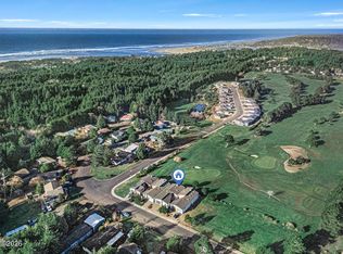 560 SW Green Dr, Waldport, OR 97394