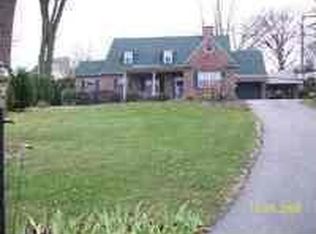 10 Oakwood Rd, Huntington, WV 25701