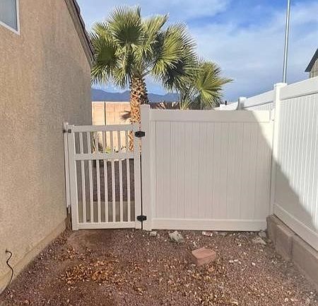 4th image of 410 Horse Pointe Ave