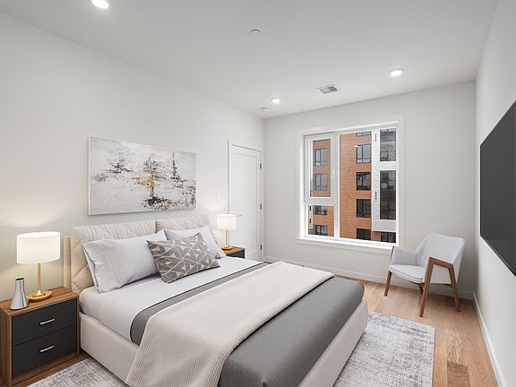 5th image of 267 Old Colony Ave #402