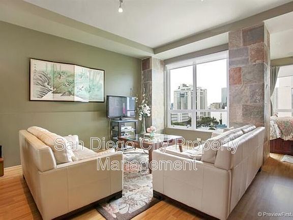 2nd image of 350 W Ash St W #811