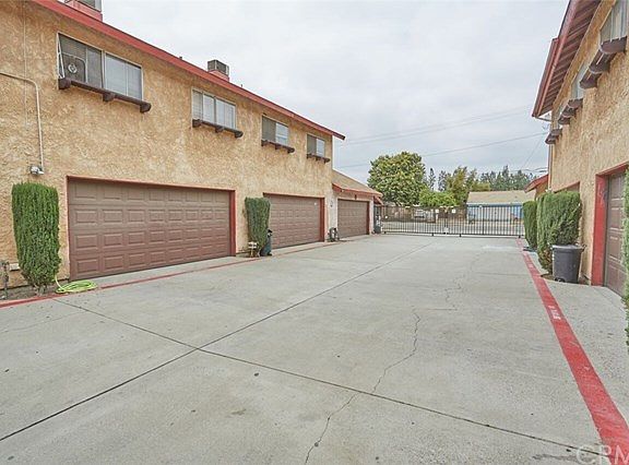 2nd image of 198 W Franklin Ave #9
