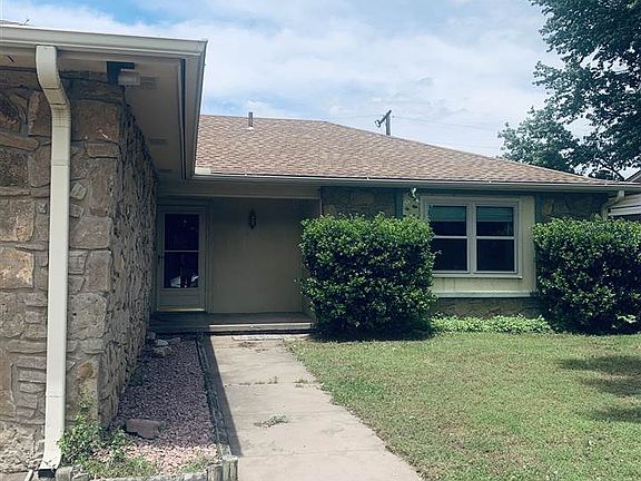 3rd image of 307 Lora Ave