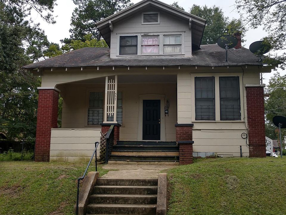 1st image of 557 Dalzell St