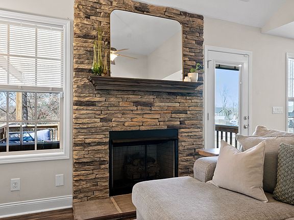 5th image of 124 Sycamore Hill Dr