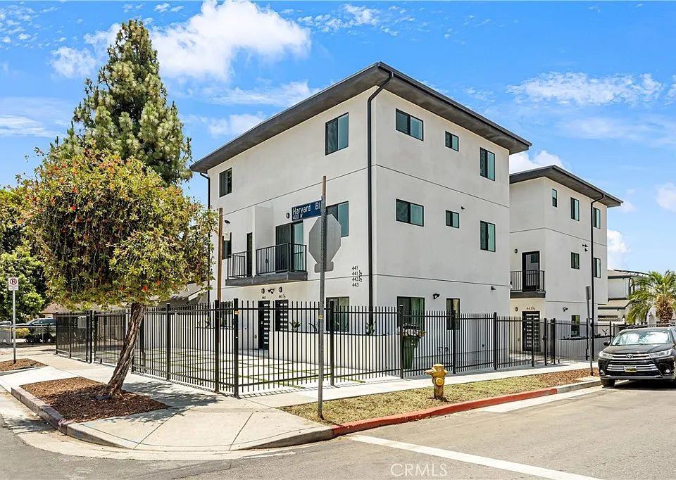 443 N Harvard Blvd #1/2
