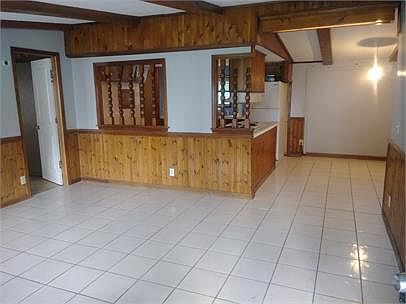 1st image of 806 Penny Pl
