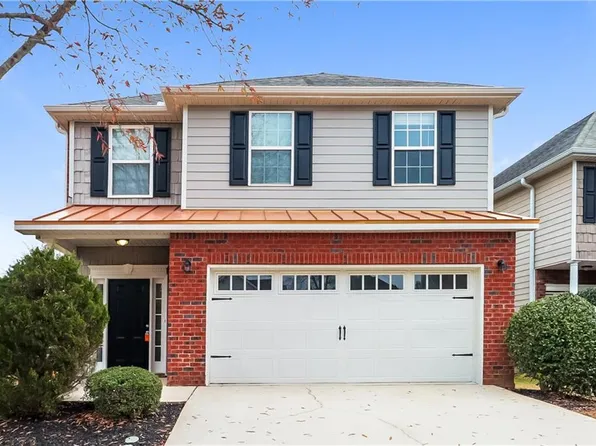 553 Hansen Dr, Locust Grove, GA 30248