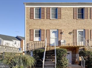 14540 Golden Oak Rd, Centreville, VA 20121