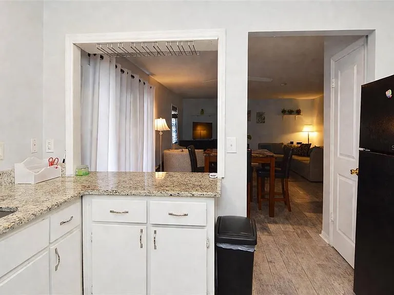 3873 Pompano Dr SE #B — Photo 11