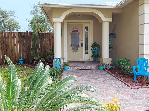2nd image of 809 Scenic Heights Dr