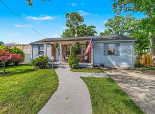 327 W Oakcrest Ave, Northfield, NJ 08225