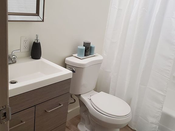 2 Bdrm - Bathroom