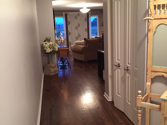 4th image of 1394 Somerset Dr
