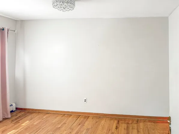 734 Kennedy Boulevard image 5 of 10