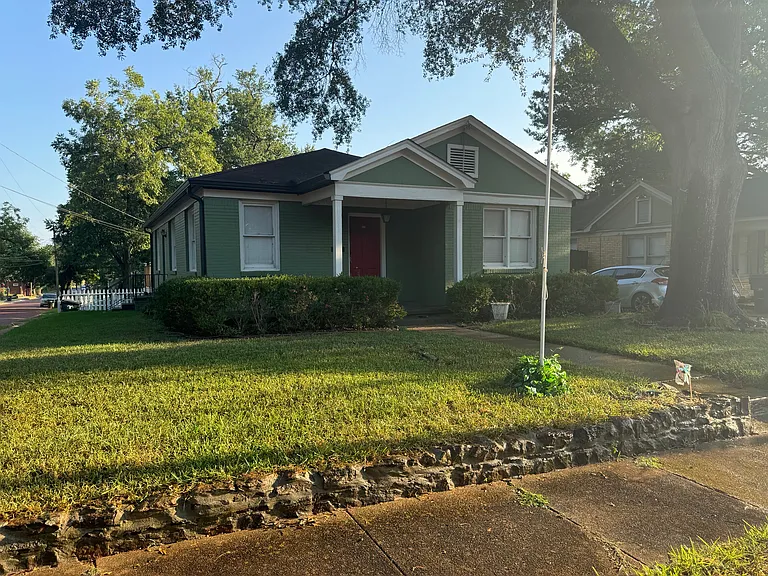 514 W Rusk St — Photo 1