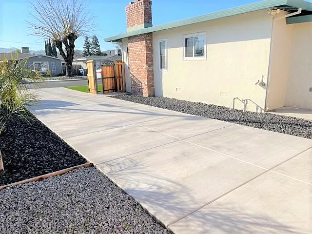 481 McKnight Ln — Photo 5