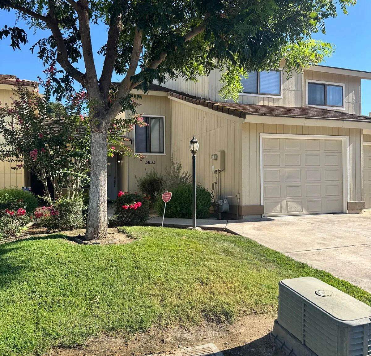 2 bed, 1.5 bath, 1150 sqft, $1,900 — Photo 3