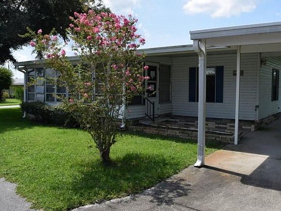 4th image of 2055 S Floral Ave