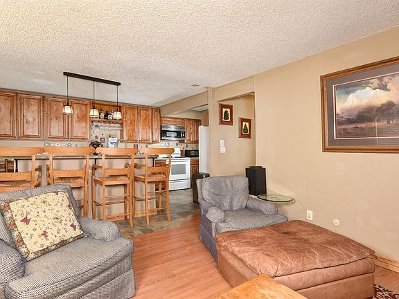 3rd image of 39263 Highway 6 APT B201