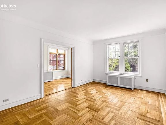 5th image of 6025 Liebig Ave