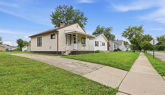 3rd image of 2487 Azelda St