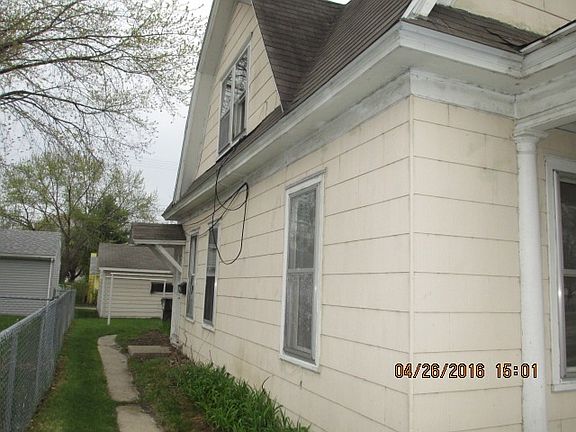3rd image of 212 E Emmett St