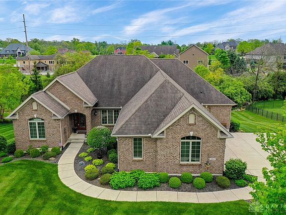 2nd image of 652 Burnside Dr