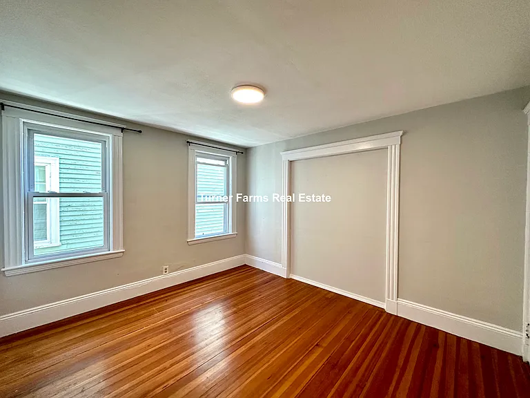 30 Roseclair St #2F — Photo 13
