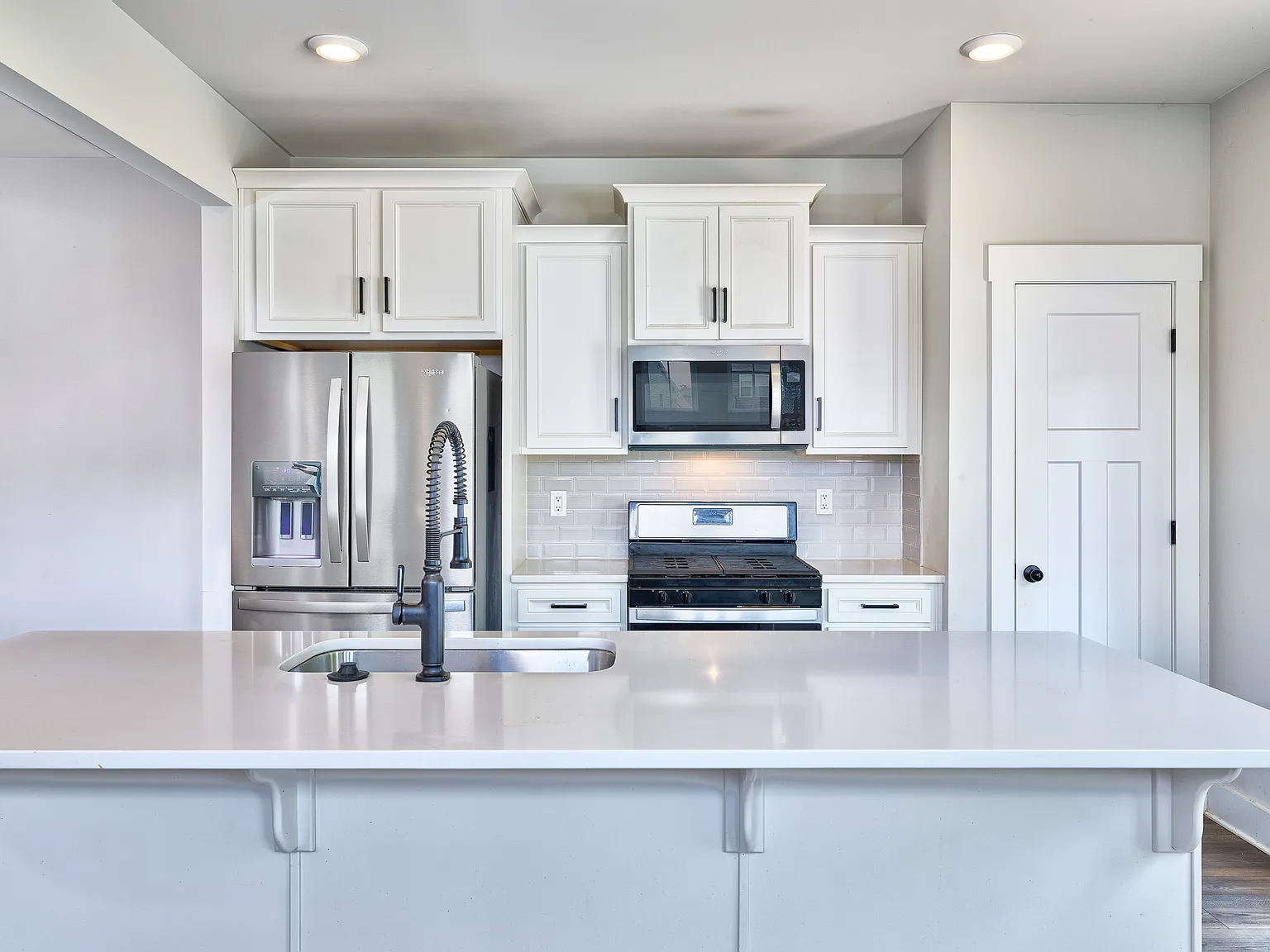3 bed, 1650 sqft, $1,600 — Photo 4