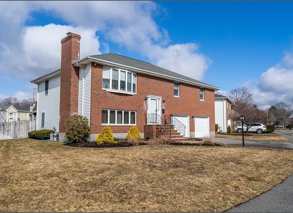 15 Landers Rd