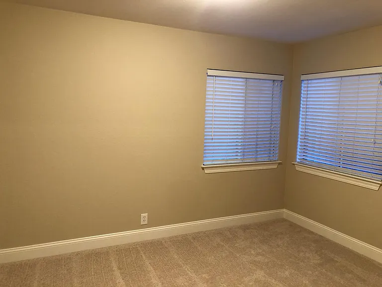 128 Paul Ave — Photo 2
