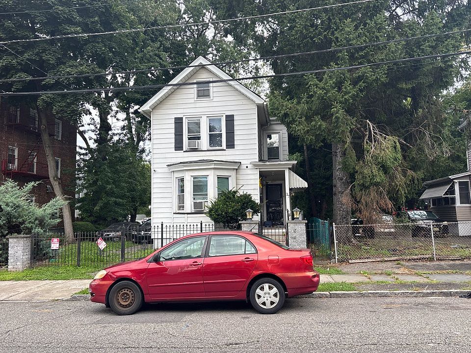 1st image of 37 43rd St