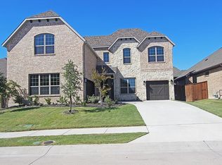 906 Hunters Creek Dr, Rockwall, TX 75087