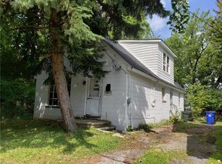 14801 Sunview Ave, Cleveland, OH 44128