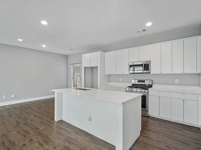 3700 Pueblo St — Photo 4