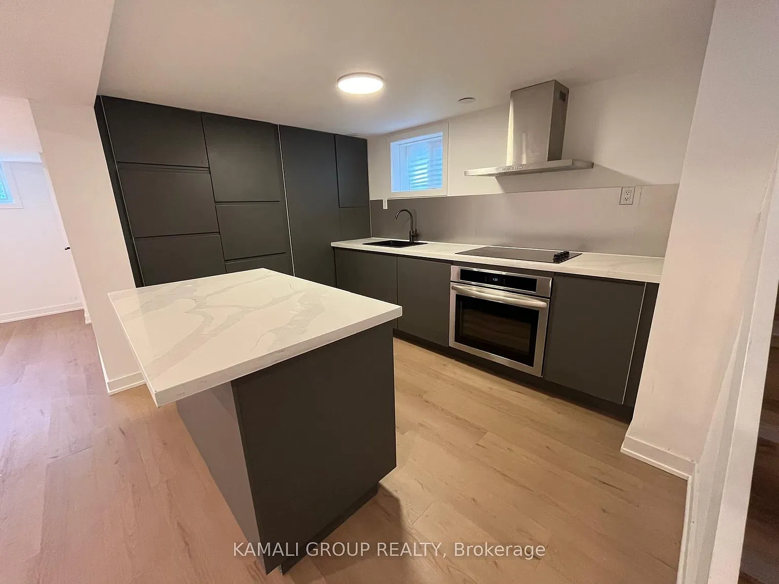 2 bed, $1,700 — Photo 4