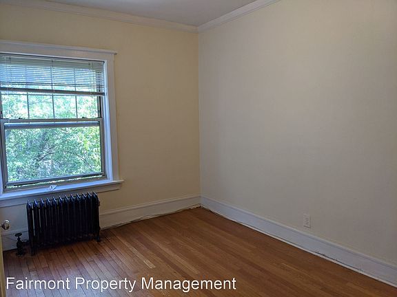5th image of 3420 N Lakewood Ave #3N