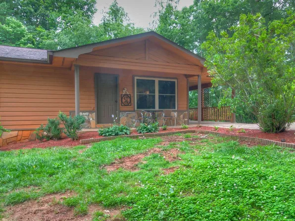 93 Shadowood Ln, Andrews, NC 28901