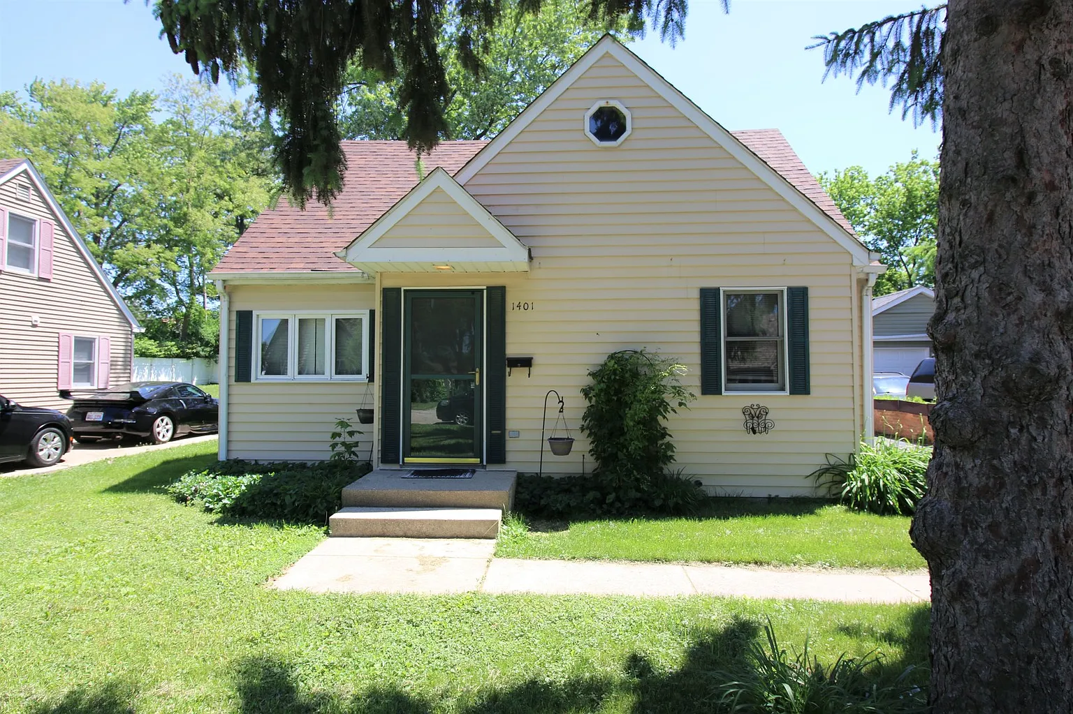 1401 Pine Grove Ave photo 1
