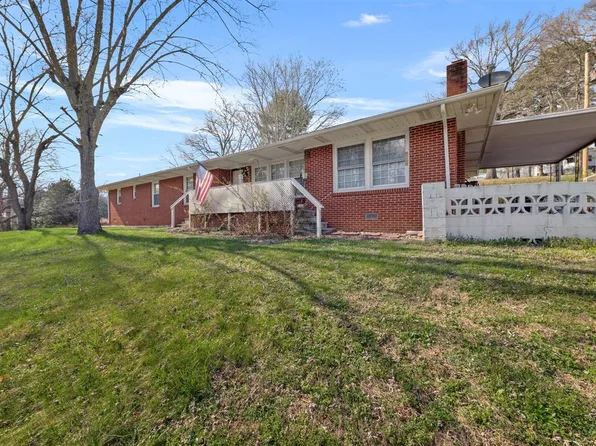 30 John Kelly Rd, Scottsville, KY 42164