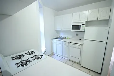 Rented by Dynamik Realty