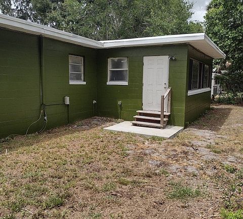 2nd image of 535 Colfax Dr