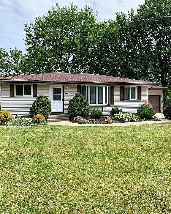 1st image of 26924 Westwood Ln